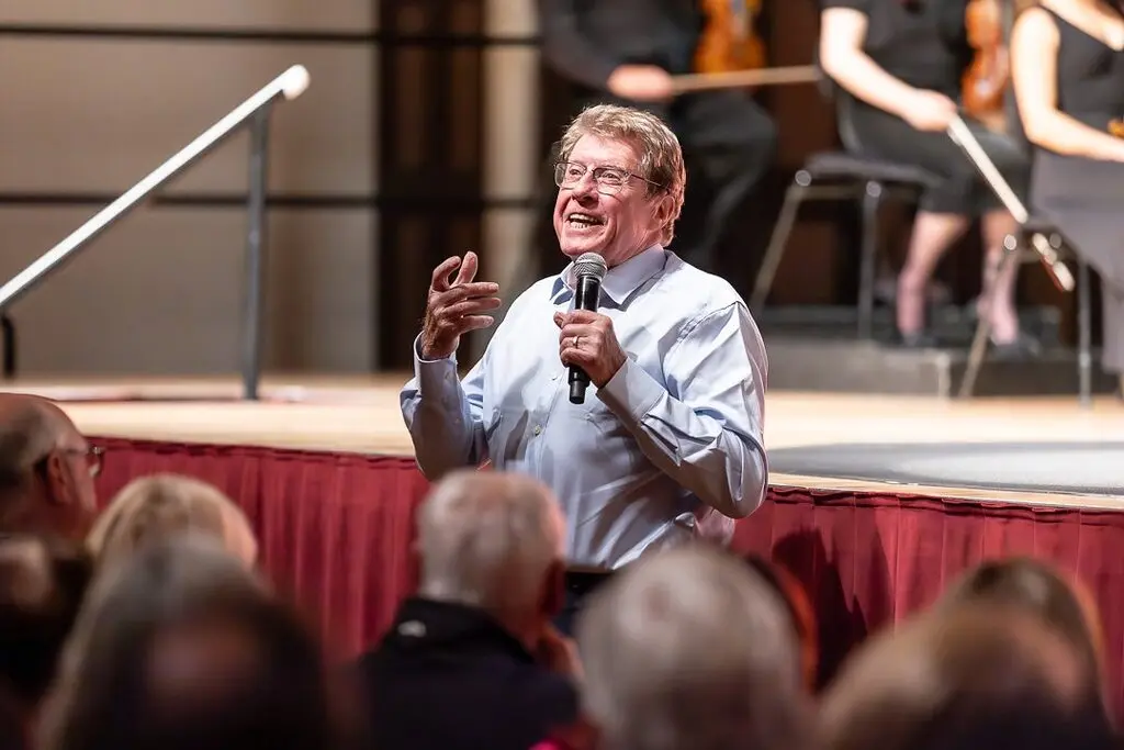Michael Crawford appears at the "Gene Kelly: A Life in Music" show in Auckland, New Zealand (March 2025)